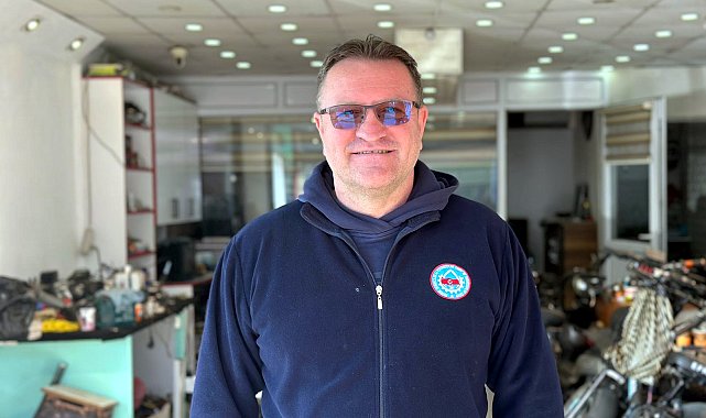 Oto yıkama işi yaptığı sanayide, hobisini geliştirip elektrikli araç ustası oldu