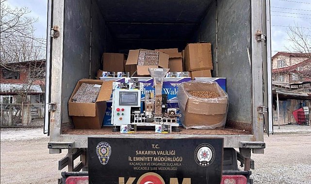 Sakarya'da 670 kilo kaçak tütün ile 483 bin makaron ele geçirildi