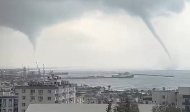 Silifke açıklarında oluşan 2 hortum kamerada