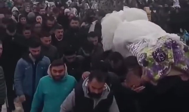 Tabancayla vurulmuş halde bulunan Çiğdem, son yolculuğuna gelinlikle uğurlandı