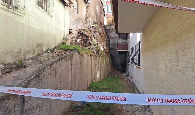 Ankara'da toprak kayması; 4 katlı bina ve gecekondu tahliye edildi