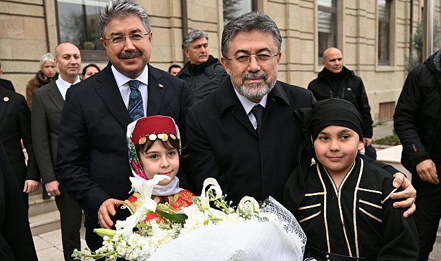 Bakan Yumaklı, Eskişehir'de
