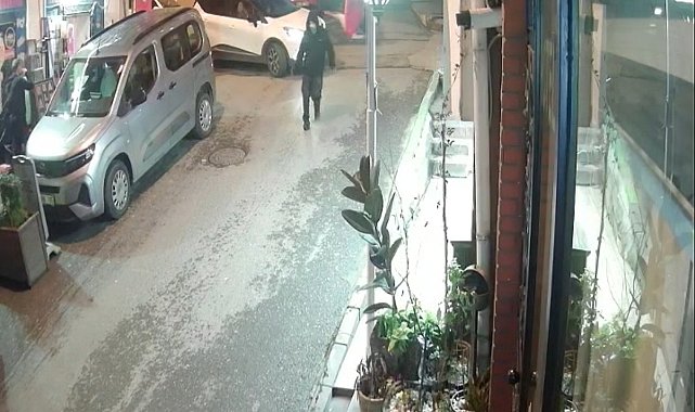 İstanbul-Beyoğlu'nda boynunda bıçak yarasıyla yere yığıldı; hastanede kendine gelince 'kendim yaptım' dedi
