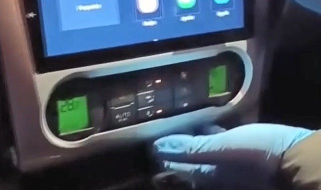 İstanbul- Esenyurt'ta teybin arkasına zulalanmış uyuşturucu ele geçirildi: 6 şüpheli yakalandı