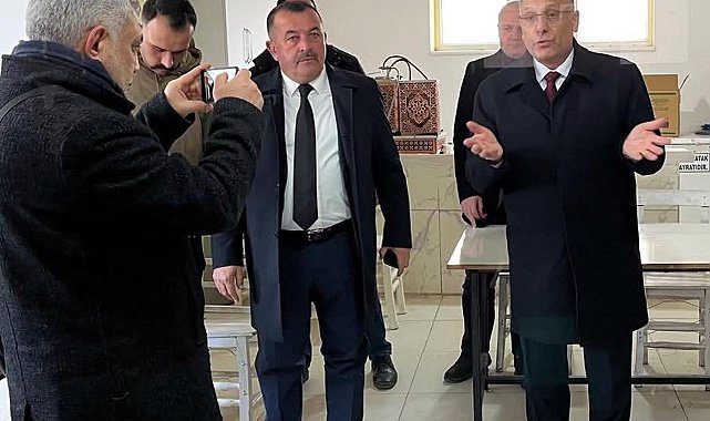 Rektörden 'sanal kumar' ve 'uyuşturucu' uyarısı: Kocaman bir dinamit üzerinde oturuyoruz