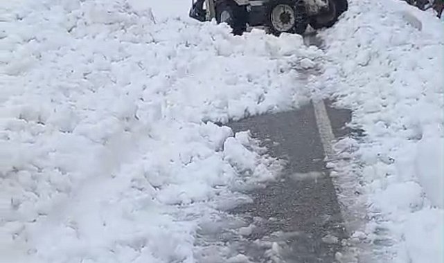 Van'da çığ düştü; kardan temizlenen yol yeniden kapandı