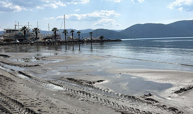 Akyaka'da deniz çekildi; Köyceğiz Gölü de normale döndü