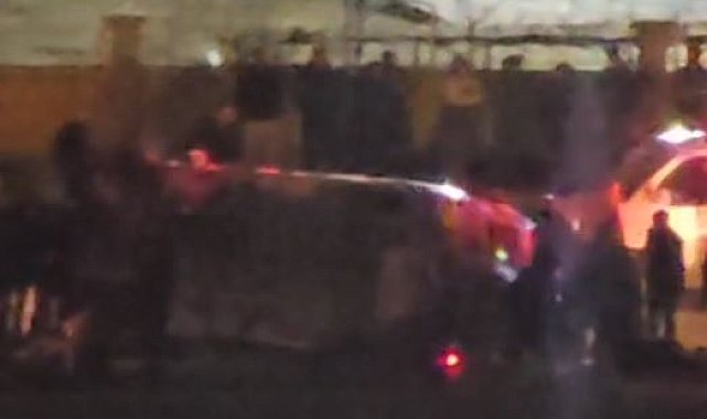 Ankara'da otomobille çarpışan minibüs devrildi: 2 ölü, 12 yaralı