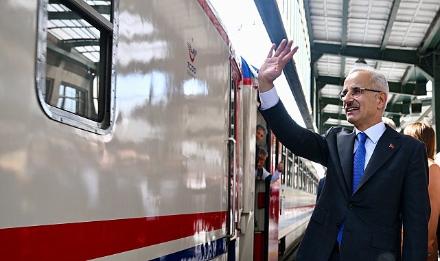 Bakan Uraloğlu: Turistik Doğu Ekspresi, 2025-2026 sezonunda 10 bin yolcuya hizmet verdi