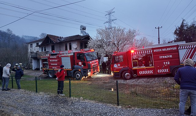 Evinde çıkan yangında dumandan zehirlenen kadın öldü