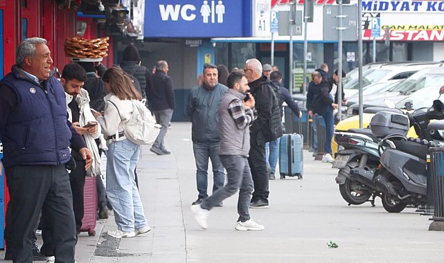İstanbul - 15 Temmuz Demokrasi Otogarı'nda bayram yoğunluğu; ek seferler sürüyor