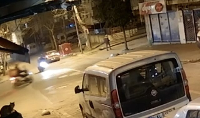 İstanbul- Kartal'da 2 motosikletin çarpıştığı kaza kamerada