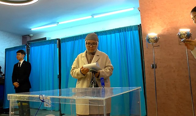 İstanbul - Kazakistan'daki anayasa referandumu için Başkonsoloslukta sandık kuruldu