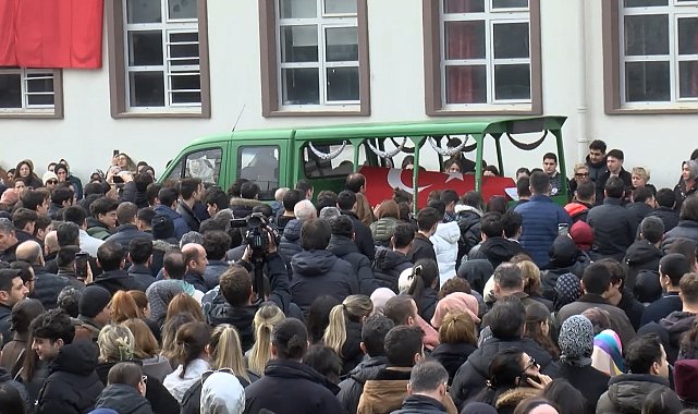 İstanbul- Öğrencisi tarafından öldürülen Fatma Nur Çelik için okulda tören düzenlendi