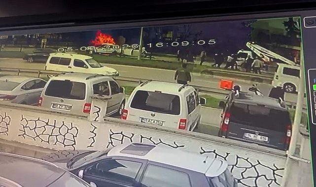 Samsun'da 6 aracın karıştığı kaza sonrası yangın çıktı; 3 yaralı