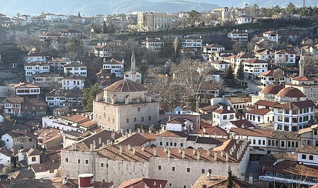 Tarihi kent Safranbolu'da bayram yoğunluğu