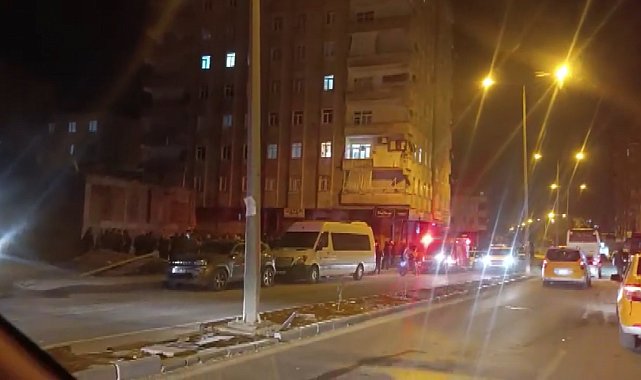 Zeminde kayma olduğu iddiasıyla 8 katlı bina tahliye edildi
