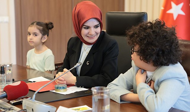 Bakan Göktaş, şehit ve gazi çocuklarıyla buluştu