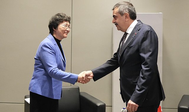 Bakan Tekin, Çin İnsan Kaynakları Sosyal Güvenlik Bakanı Wang ile görüştü