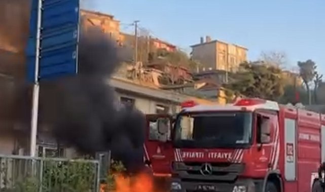 Beykoz'da seyir halindeki otomobil alev alev yandı