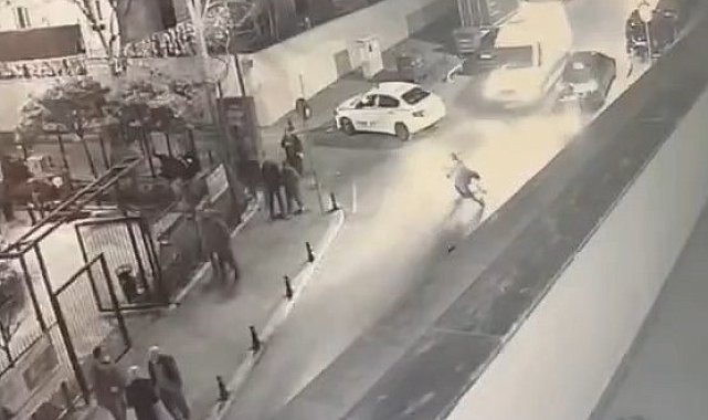 Fatih'te motosikletlinin öldüğü kazanın yeni görüntüleri ortaya çıktı; ambulans şoförü tutukladı