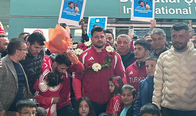Milli güreşçi Rıza Kayaalp'e Ankara'da coşkulu karşılama
