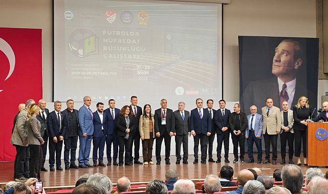 Ural Aküzüm ve Emrah Bayraktar, Futbolda Müfredat Bütünlüğü Çalıştayı'na katıldı