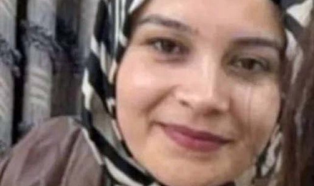 İki otomobilin çarpıştığı kazada ölen anne ile 3 çocuğu toprağa verildi