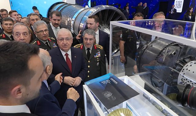 Milli Savunma Bakanlığı, 'YILDIRIMHAN' isimli kıtalararası balistik füzeyi tanıttı