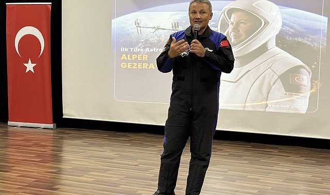 Alper Gezeravcı, Zonguldak ve Karabük'te liselilerle deneyimlerini paylaştı