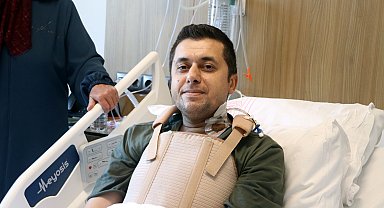 Aortu yırtılan hasta, yapay damarla hayata tutundu