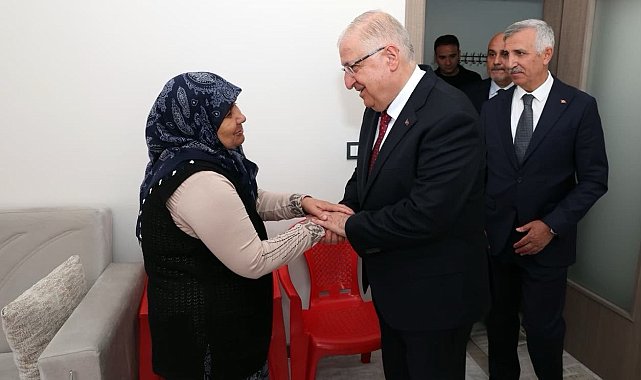 Bakan Güler, Kahramanmaraş'ta birlikleri denetledi