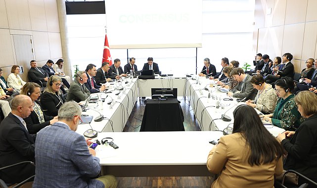 Bakan Kurum, Bonn'da 'COP31 Ev Sahibi Ülke Anlaşması'nı imzaladı