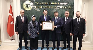 Bakan Kurum'a Kütahya'dan hemşehrilik beratı
