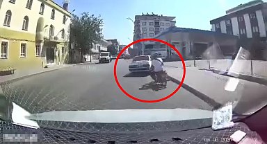 Batman'da motosikletin otomobile çarptığı kaza araç kamerasında