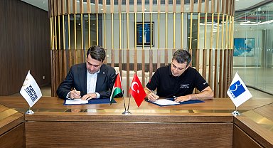 Baykar'dan Filistinli öğrencilere destek
