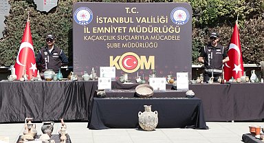 Beykoz'da ele geçirilen 10 bini aşkın tarihi eser İstanbul Emniyet Müdürlüğü'nde sergilendi