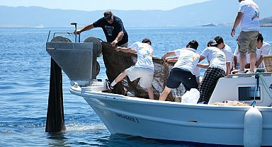 Bodrum'da denizden 2 bin metrekare hayalet ağ çıkarıldı