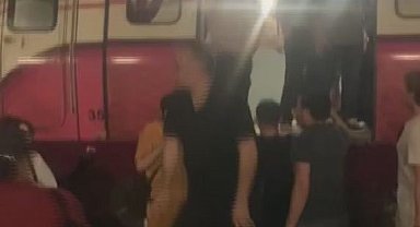 Bostancı'da metro raydan çıktı; yolcular tahliye edildi -2 Fotoğraf eklendi
