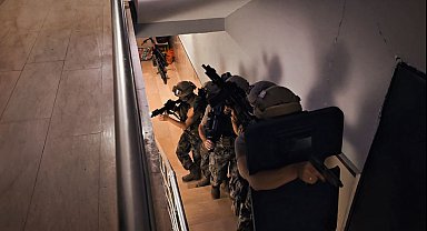 Ehliyet sınavında usulsüzlük yapanlara operasyon: 44 gözaltı