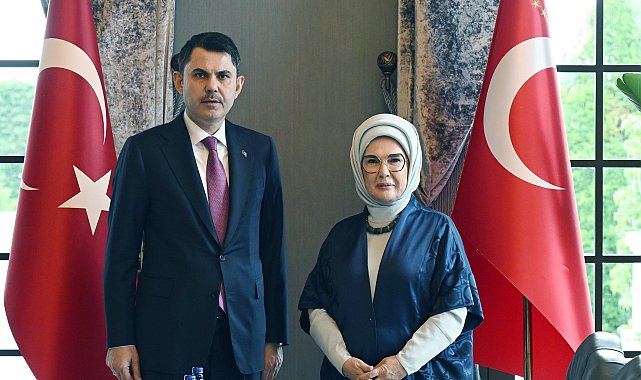 Emine Erdoğan, Bakan Kurum'u kabul etti
