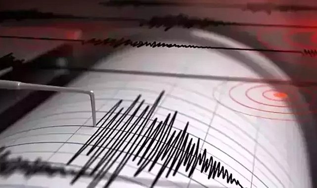 Endonezya'da 6.7 büyüklüğünde deprem