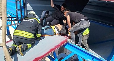 Eskişehir'de taş kırma kuyusuna düşen 2 işçi yaralandı