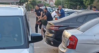 Evinin balkonundan havaya rastgele ateş açan şüpheli yakalandı