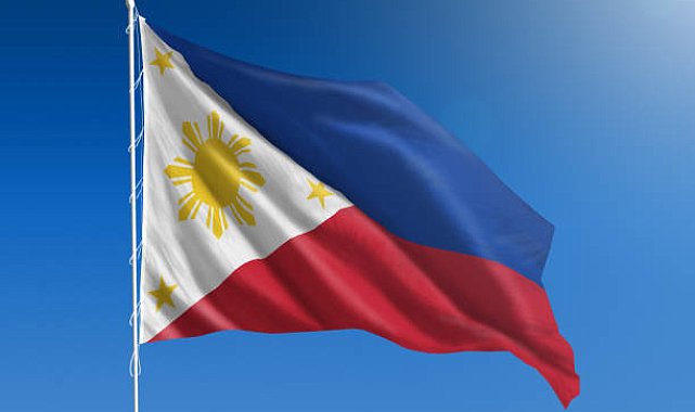 Filipinler'de liseye düzenlenen silahlı saldırıda 3 öğrenci hayatını kaybetti