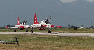 Gençlik ve Havacılık Festivali'nin prova uçuşları yapıldı