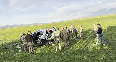 Hafif ticari araç takla attı; 1'i bebek 3 ölü, 4 yaralı