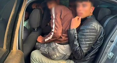 Hatay'da 24 kaçak göçmen yakalandı, 2 organizatör tutuklandı