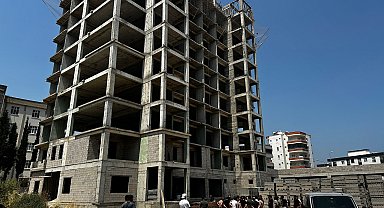 İnşaatın 10'uncu katından düşen işçi öldü