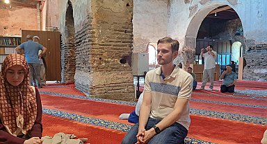 İspanyol Juan, Hristiyanlar için kutsal kabul edilen İznik Ayasofya Camii'nde Müslüman oldu